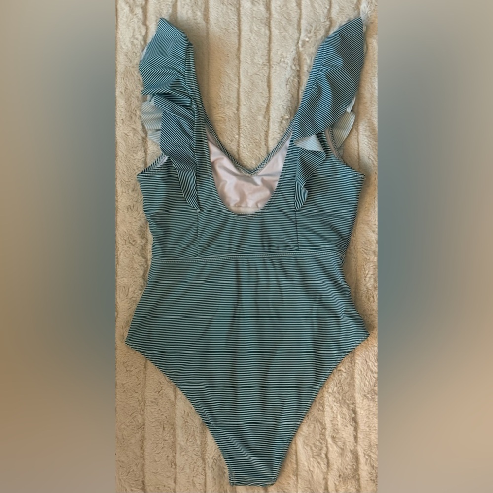 Cupshe Green and White Striped Ruffle Swimsuit Size Large - Picture 4 of 4